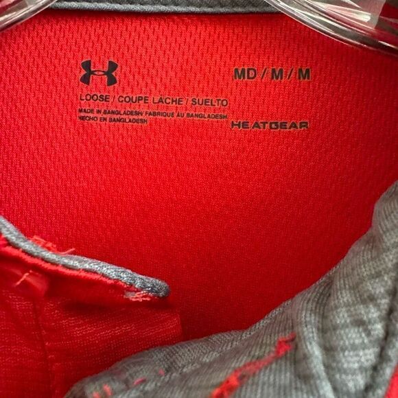 NEW Under Armour Men’s Heat Gear Loose Fit Polo Short Sleeves Red Size Medium - Picture 3 of 6